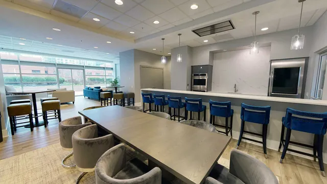 Grand Plaza club floor — party room, the 9th-floor amenity level at 545 N Dearborn, Chicago